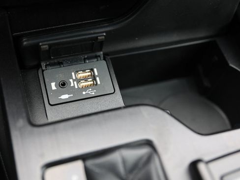 Used 2022 Lexus ES 300h w/ Premium Package image 29