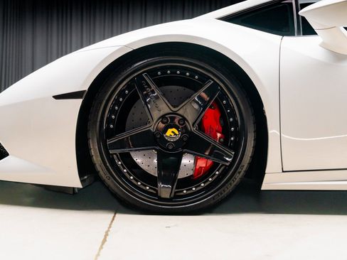Used 2015 Lamborghini Huracan LP 610-4 image 24