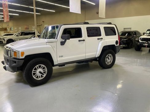 Used 2008 HUMMER H3 H3x Sport Utility 4D image 2