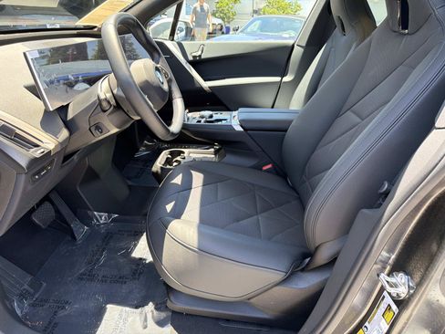 Certified 2025 BMW iX xDrive50 AWD/4WD image 13