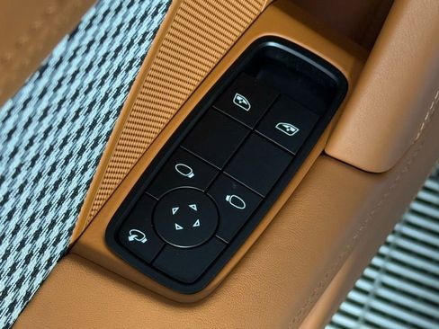 Certified 2024 Porsche 911 Carrera image 23