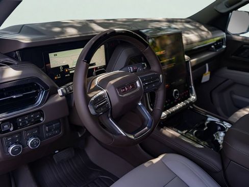 New 2026 GMC Yukon XL Elevation w/ Elevation Premium Package AWD/4WD image 8
