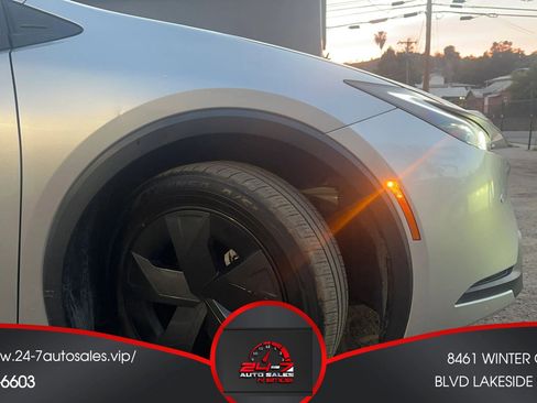 Used 2023 Toyota Prius LE image 37