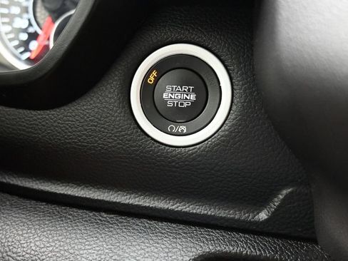 Used 2019 RAM 1500 Big Horn AWD/4WD image 18
