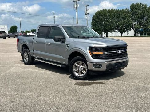 Used 2025 Ford F150 XLT w/ Equipment Group 301A Standard AWD/4WD image 2
