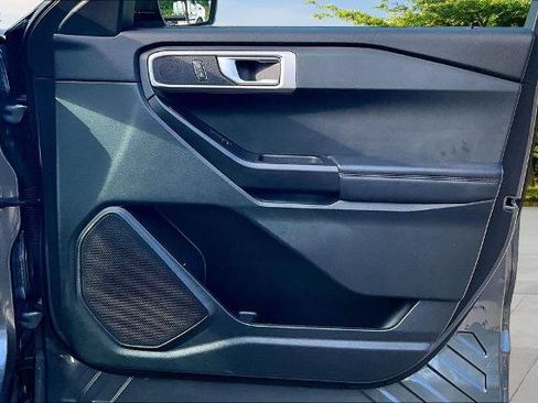 Certified 2022 Ford Explorer 4WD image 24