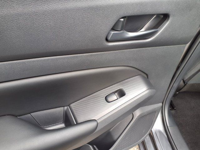 Used 2025 Nissan Altima 2.5 S FWD image 18