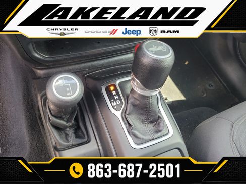 Used 2019 Jeep Wrangler Unlimited Sport AWD/4WD image 24