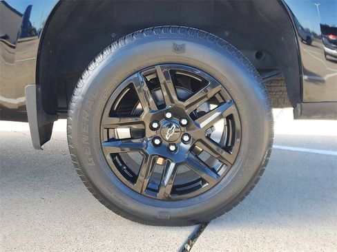 Used 2023 Chevrolet Silverado 1500 Custom w/ LPO, Dark Essentials Package image 7