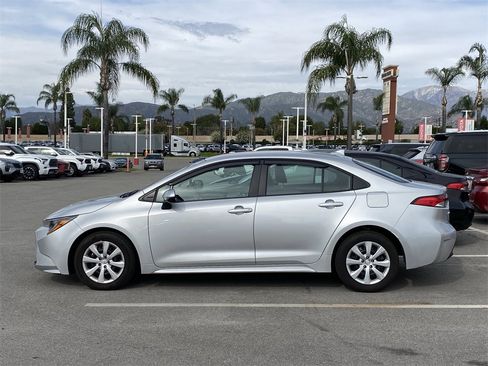 Certified 2025 Toyota Corolla LE image 2
