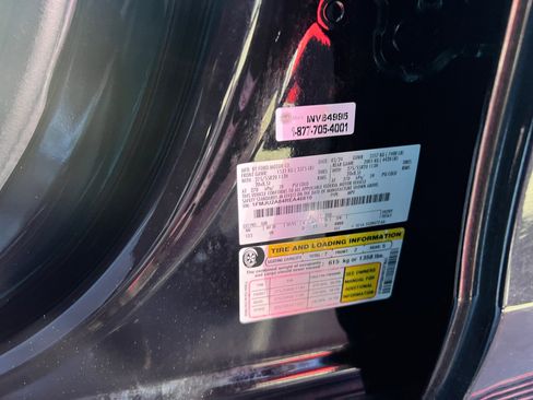 Used 2024 Ford Expedition Limited image 23