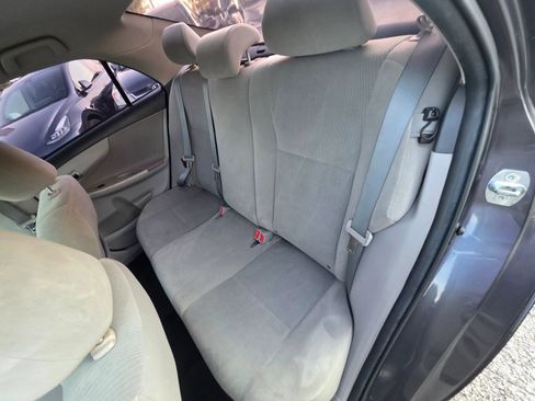 Used 2013 Toyota Corolla LE FWD image 16