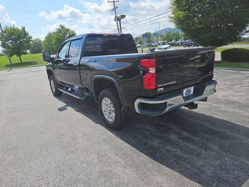 Used 2020 Chevrolet Silverado 2500 LTZ w/ LTZ Convenience Package AWD/4WD image 3