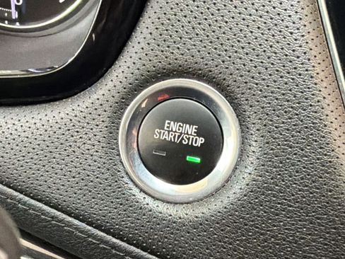 Used 2020 Cadillac XT5 Premium Luxury FWD image 24