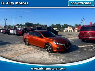 Used 2020 Nissan Altima 2.5 SR w/ Premium Package image 1