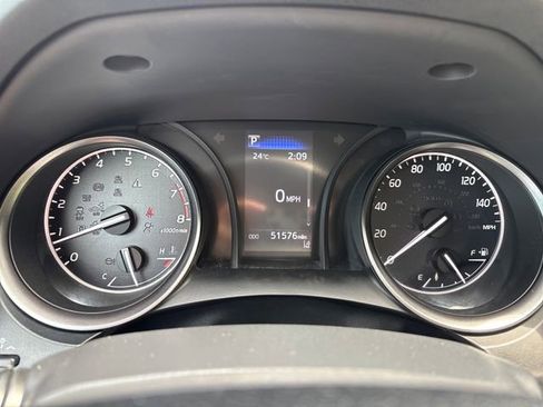 Used 2024 Toyota Camry SE FWD image 13