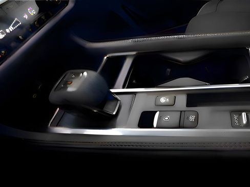 Used 2024 Nissan Pathfinder Platinum w/ Cargo Package image 13