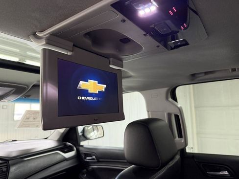 Used 2017 Chevrolet Suburban Premier image 27