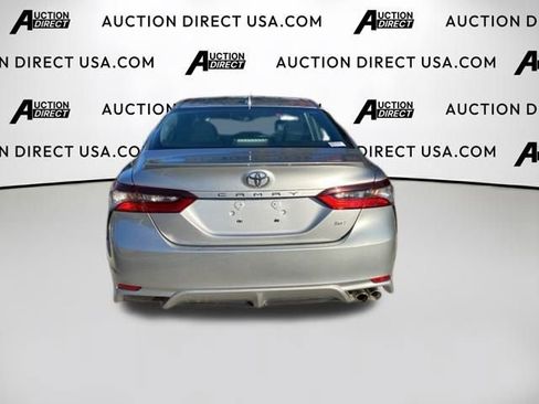 Used 2022 Toyota Camry SE image 7