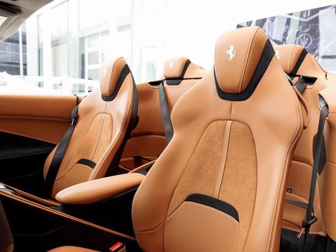 Used 2025 Ferrari Roma Spider image 30