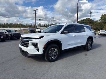 Certified 2024 Chevrolet Traverse LT w/ Enhanced Driving Package