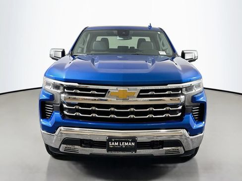 Used 2022 Chevrolet Silverado 1500 LTZ AWD/4WD image 2
