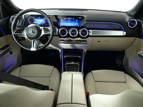 Certified 2026 Mercedes-Benz GLB 250 4MATIC image 4