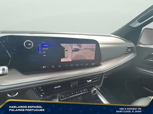 Certified 2025 Chevrolet Suburban Z71 AWD/4WD image 20