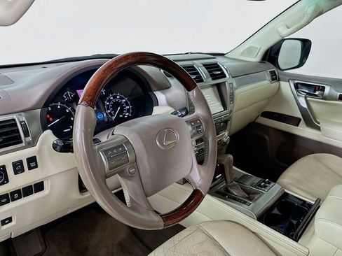 Used 2015 Lexus GX 460 w/ Premium Package AWD/4WD image 10