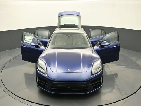 Certified 2026 Porsche Panamera 4 AWD/4WD image 30