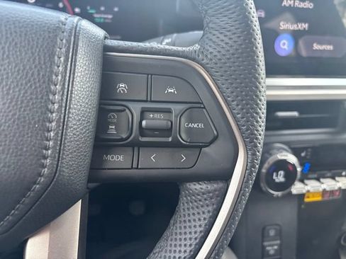 Used 2024 Toyota Tacoma TRD Off-Road w/ TRD Off Road Premium Package AWD/4WD image 18