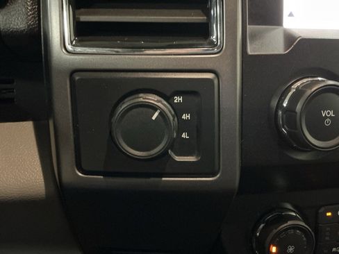 Used 2019 Ford F150 XLT w/ Equipment Group 302A Luxury image 19