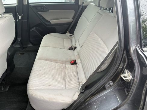 Used 2018 Subaru Forester 2.5i Premium AWD/4WD image 14