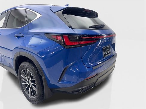 Used 2024 Lexus NX 250 FWD image 19