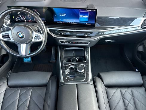 Used 2024 BMW X5 sDrive40i w/ M Sport Package RWD image 12