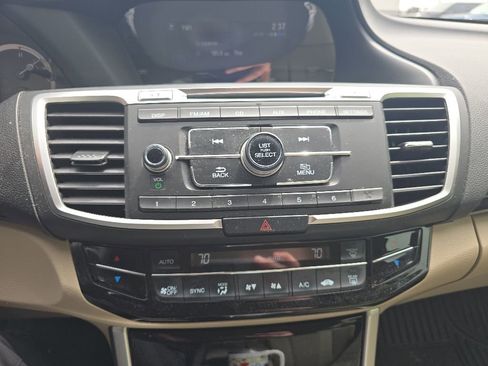 Used 2016 Honda Accord LX image 7