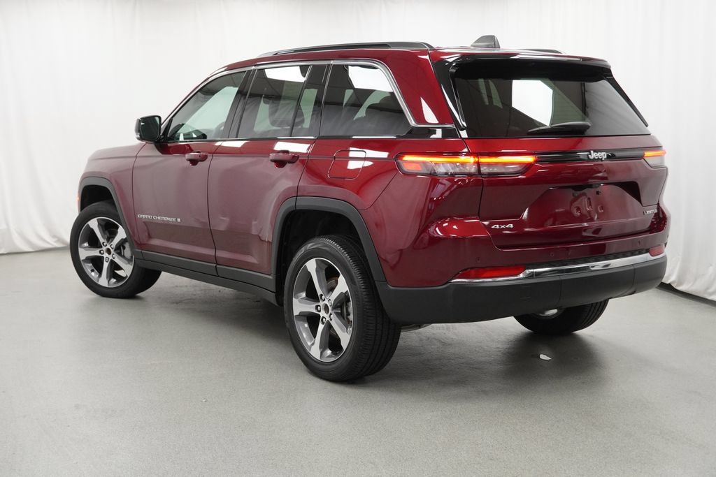 Certified 2025 Jeep Grand Cherokee Limited AWD/4WD image 26