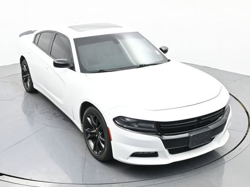 Used 2016 Dodge Charger SXT w/ Plus Group image 23