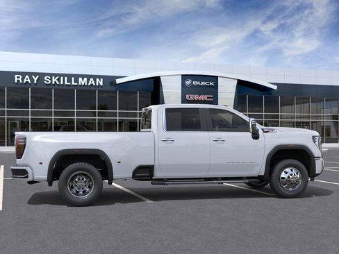 New 2026 GMC Sierra 3500 Denali w/ Denali Reserve Package image 5