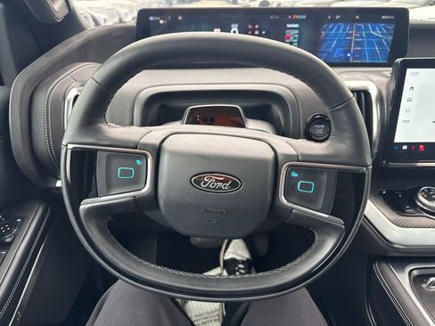 Used 2025 Ford Expedition Platinum w/ Stealth Appearance Package image 36