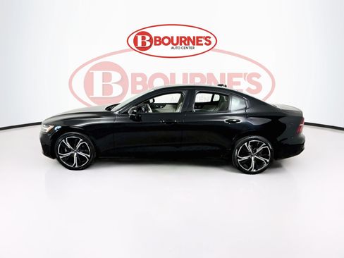 Used 2023 Volvo S60 B5 Core w/ Climate Package AWD/4WD image 8