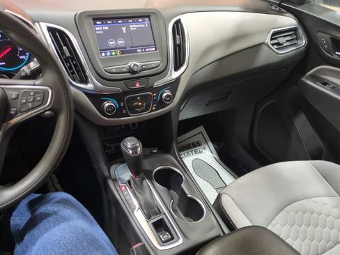 Used 2019 Chevrolet Equinox LS w/ LS Convenience Package FWD image 21