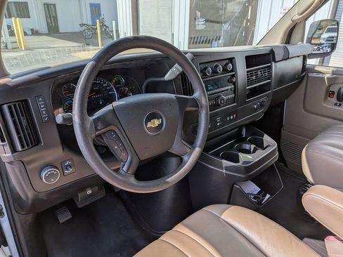 Used 2014 Chevrolet Express 2500 LS image 25
