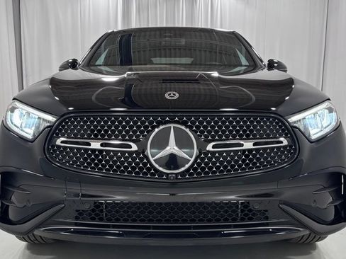 Certified 2025 Mercedes-Benz GLC 300 4MATIC image 3