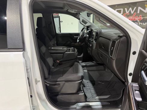 Used 2020 Chevrolet Silverado 1500 LT w/ Texas Edition image 18