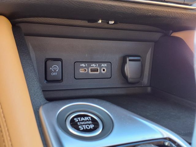 Used 2025 Nissan Sentra SV w/ SV Premium Package FWD image 8