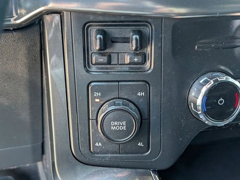 Used 2022 Ford F150 Lariat w/ Equipment Group 502A High image 29