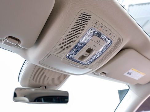 Used 2020 Mercedes-Benz GLE 350 w/ AMG Line Exterior image 22