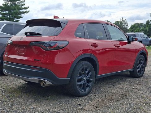 Used 2025 Honda HR-V Sport image 3