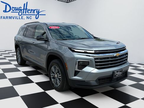 New 2026 Chevrolet Traverse LT w/ Driver Confidence Package FWD image 7